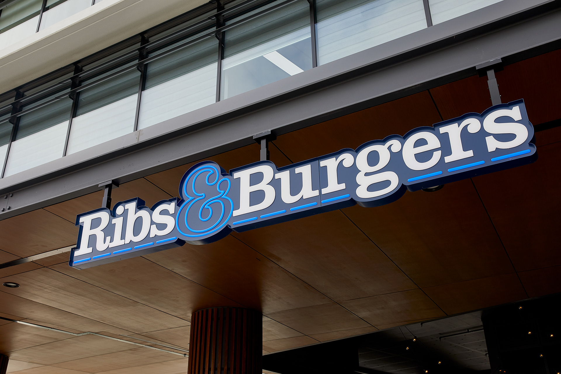 Ribs & Burgers · Bella Vista 餐厅设计丨澳大利亚新南威尔士丨Design Partnership Australia-23