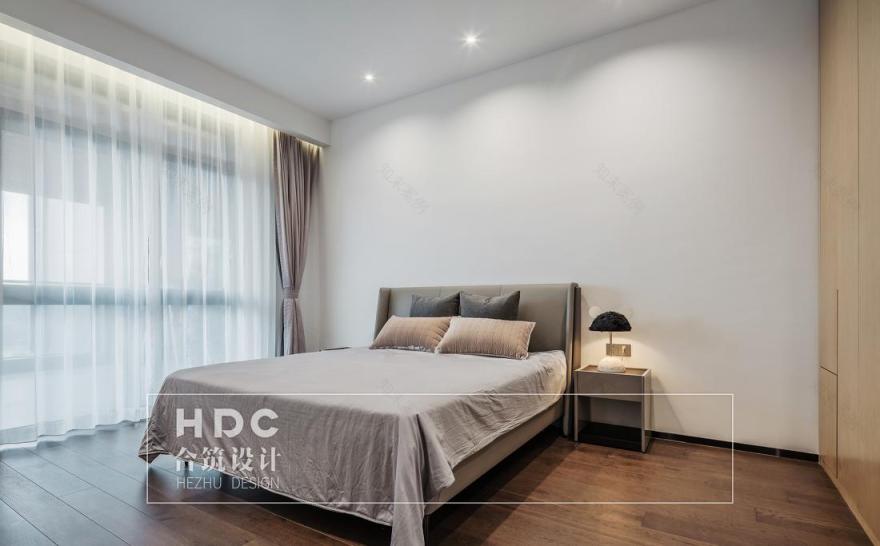 美的广场极简大平层设计-10