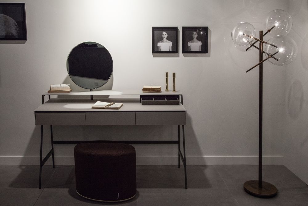 Office Desks That Suit Your Style, Whatever It May Be-8