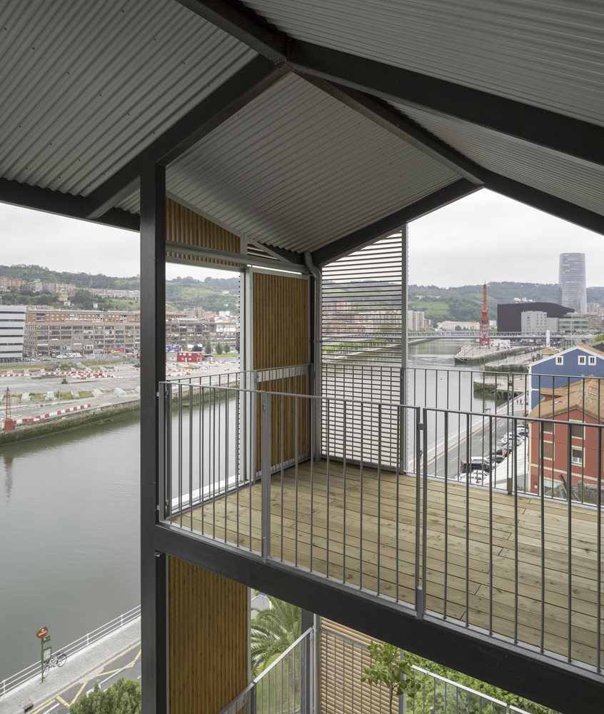 河滨重生 · 2A Dique 街老建筑翻新丨西班牙丨Behark-42