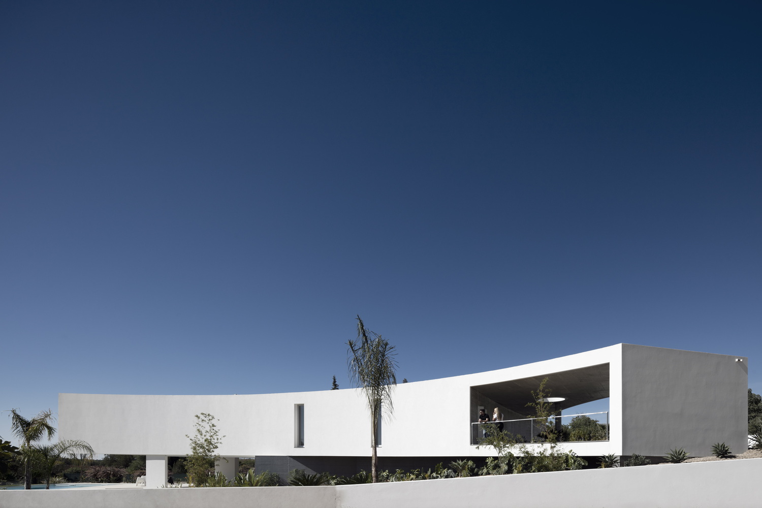 House in Alcalar  Vitor Vilhena Arquitectura-47