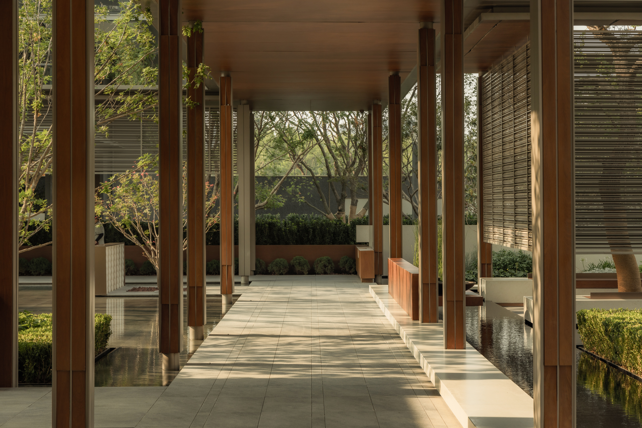 郑州·正弘序丨中国郑州丨景观里表都会(北京),建筑浙江绿城六合,室内近境制作-21