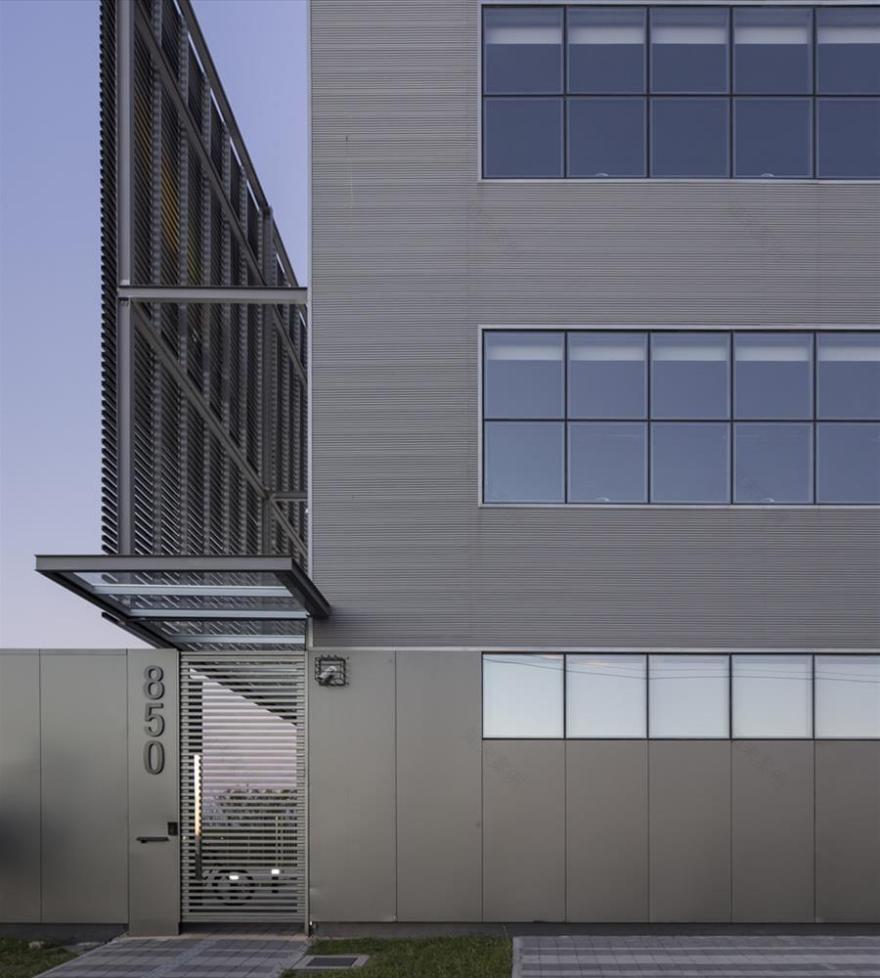 Safras & Cifras · 现代化农业咨询公司的环保建筑设计-6