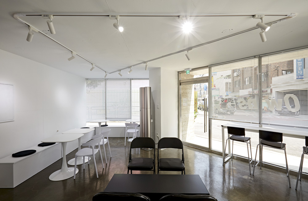 13 平米小空间，极简设计尽显精致-9