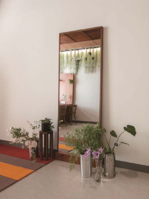 意式风情鲜花服饰店，打造浪漫室内空间-6