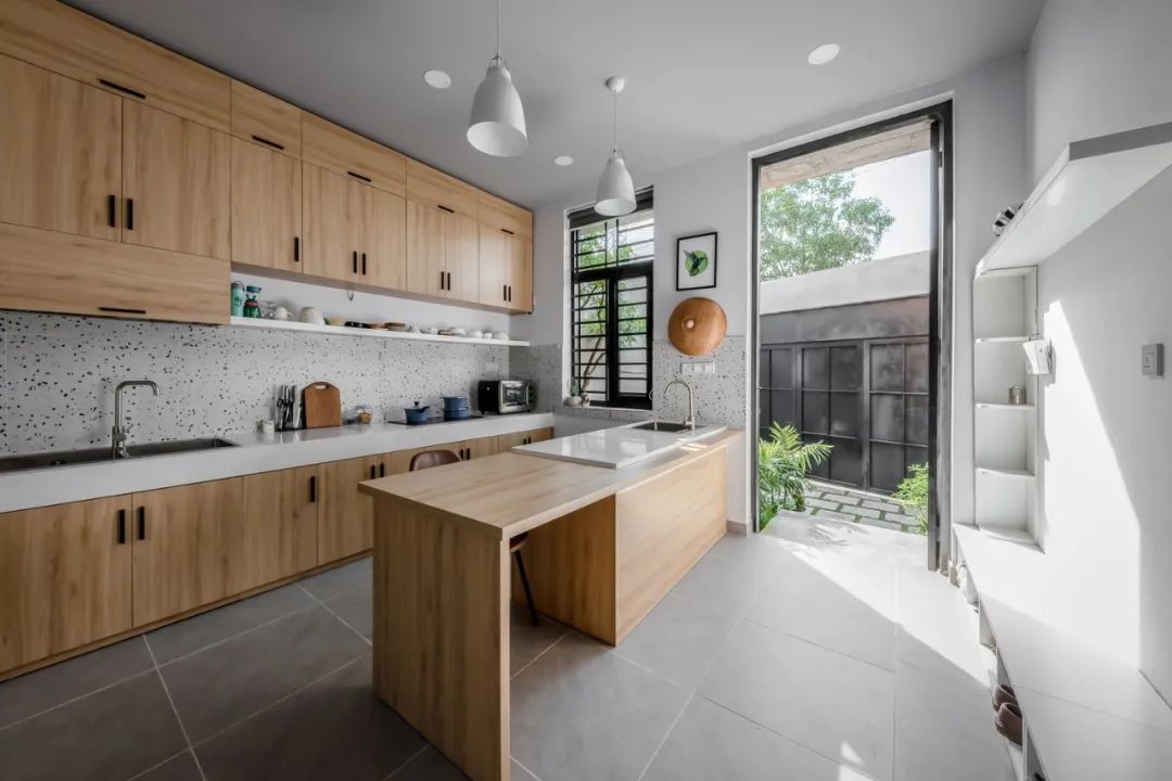 绿色环绕的越南西贡 94 平米住宅设计-49