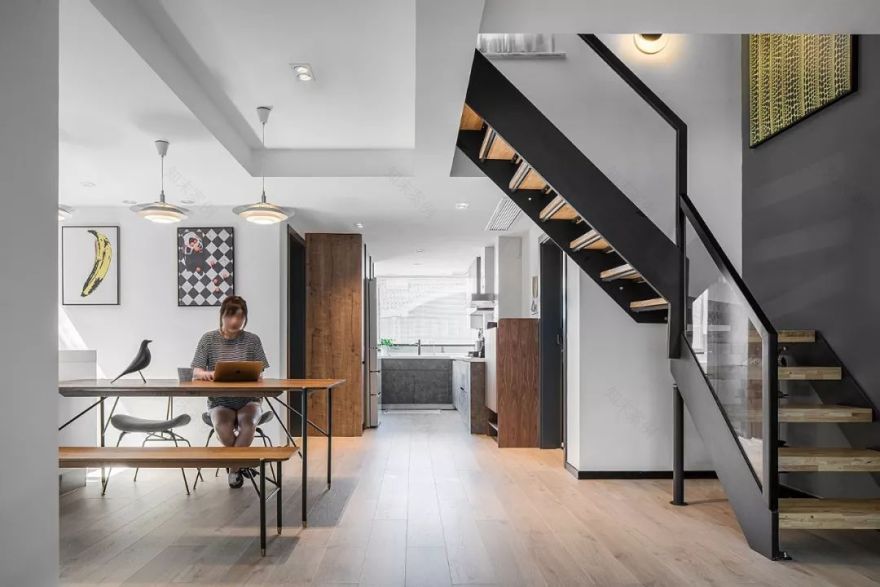 上海 166㎡顶楼复式,打造私密共享空间-5