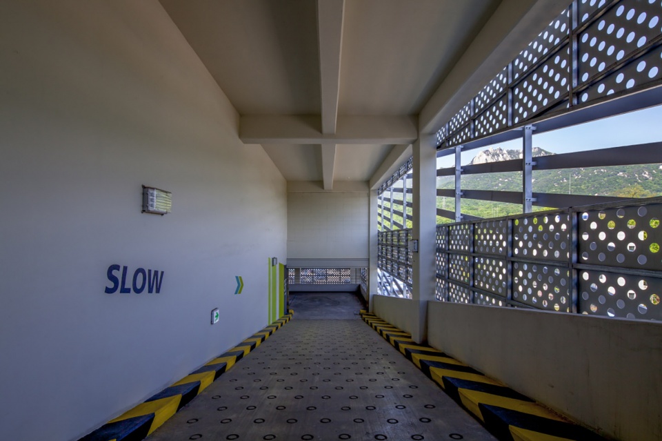 首尔道峰山停车楼——公共空间与城市环境的完美融合-30