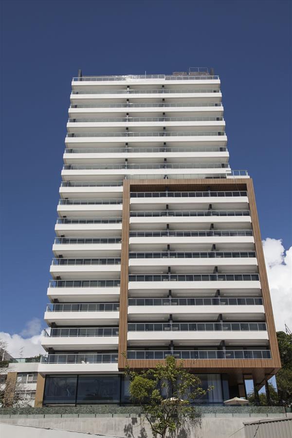 巴西独特现代住宅，设计亮点引领行业潮流-2