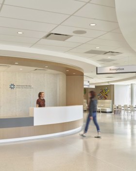 Hackensack Meridian Old Bridge Medical Center | 现代急诊部的设计亮点