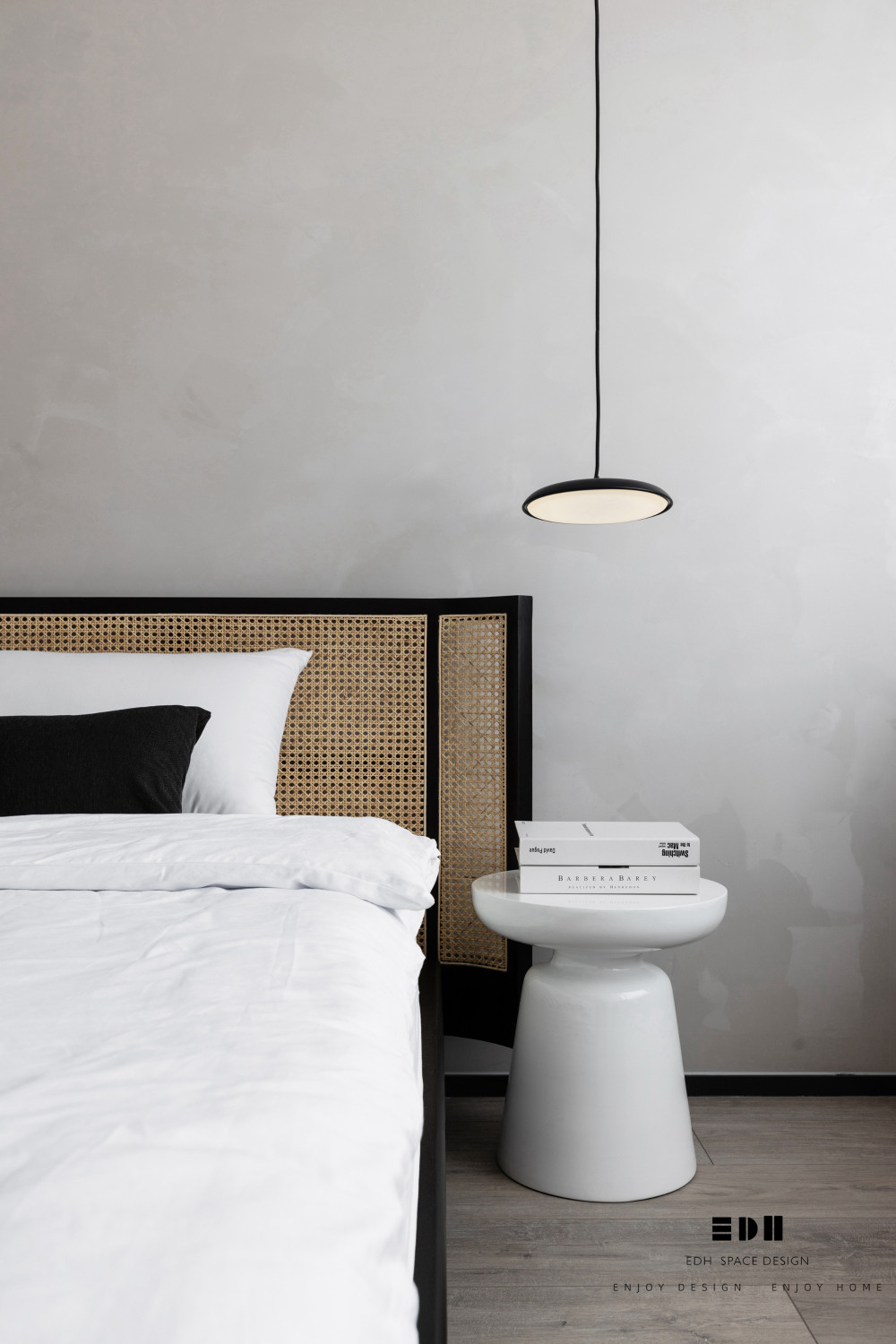 星空之梦 · 红金交织的现代家居空间-56