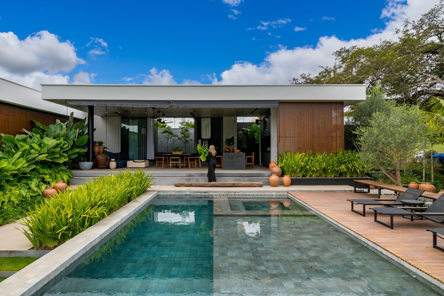 兄弟情深的个性化混凝土夏屋丨Mateus Monteiro-0