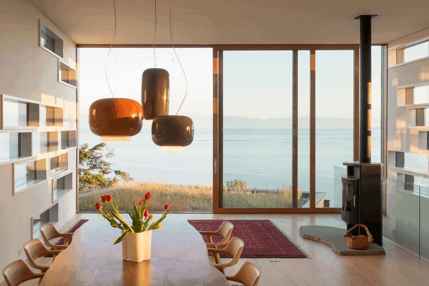 Four Stacked Boxes Defining Modern Family House in San Juan Island-18