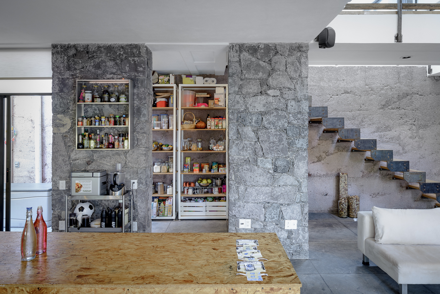 墨西哥百年家族土地上的创意住宅-14