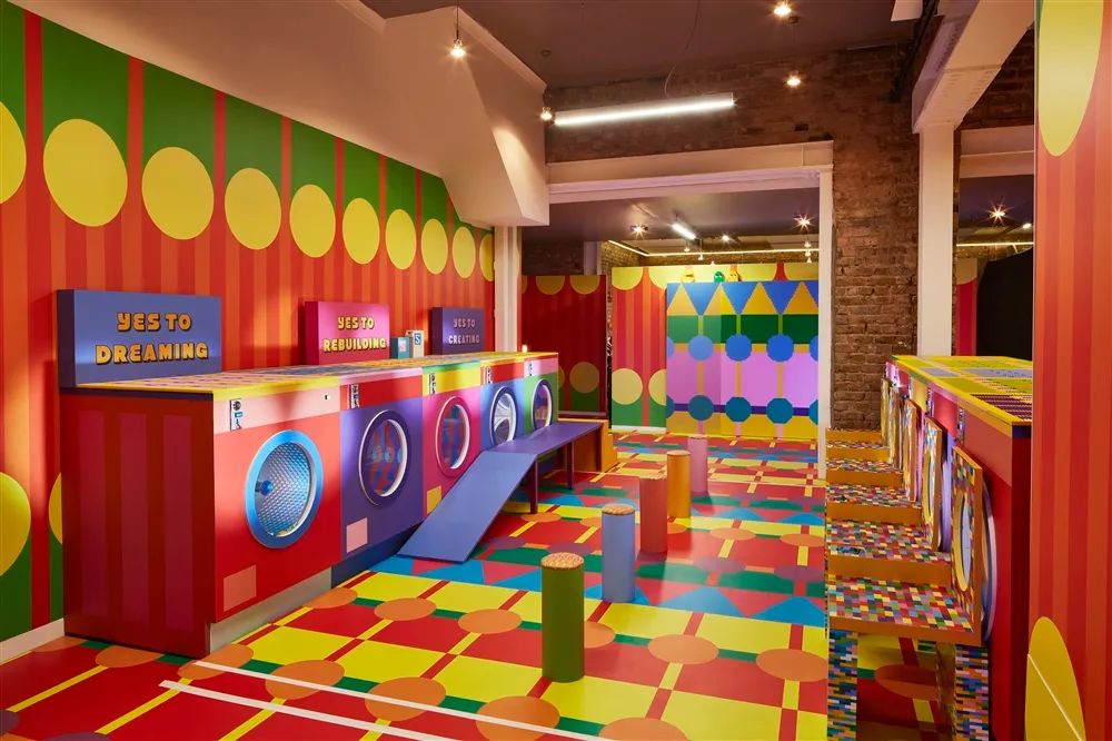 Launderette of Dreams 装置丨英国伦敦丨Yinka Ilori-3