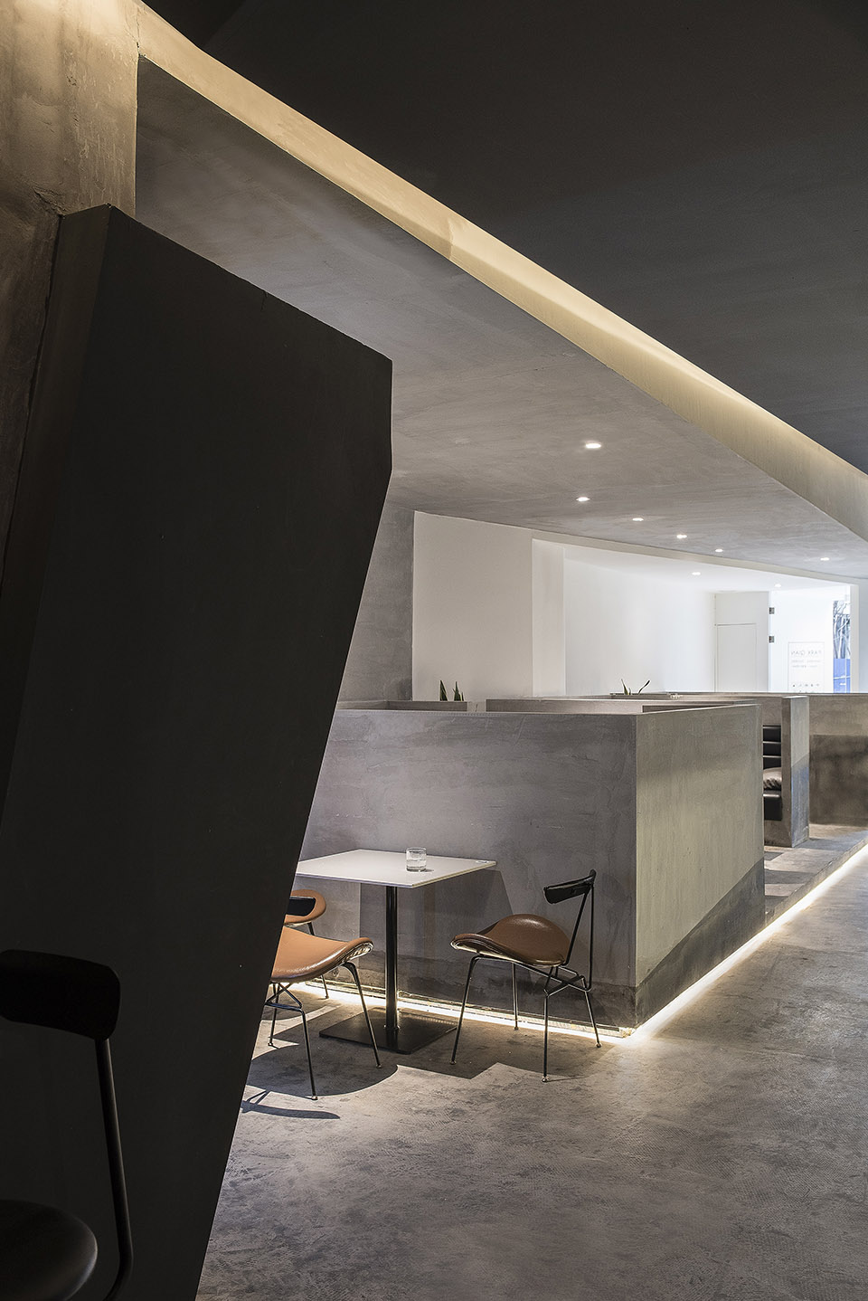 城市夹缝中的变奏 • 彡口空间，贵州 / 未来以北工作室-15