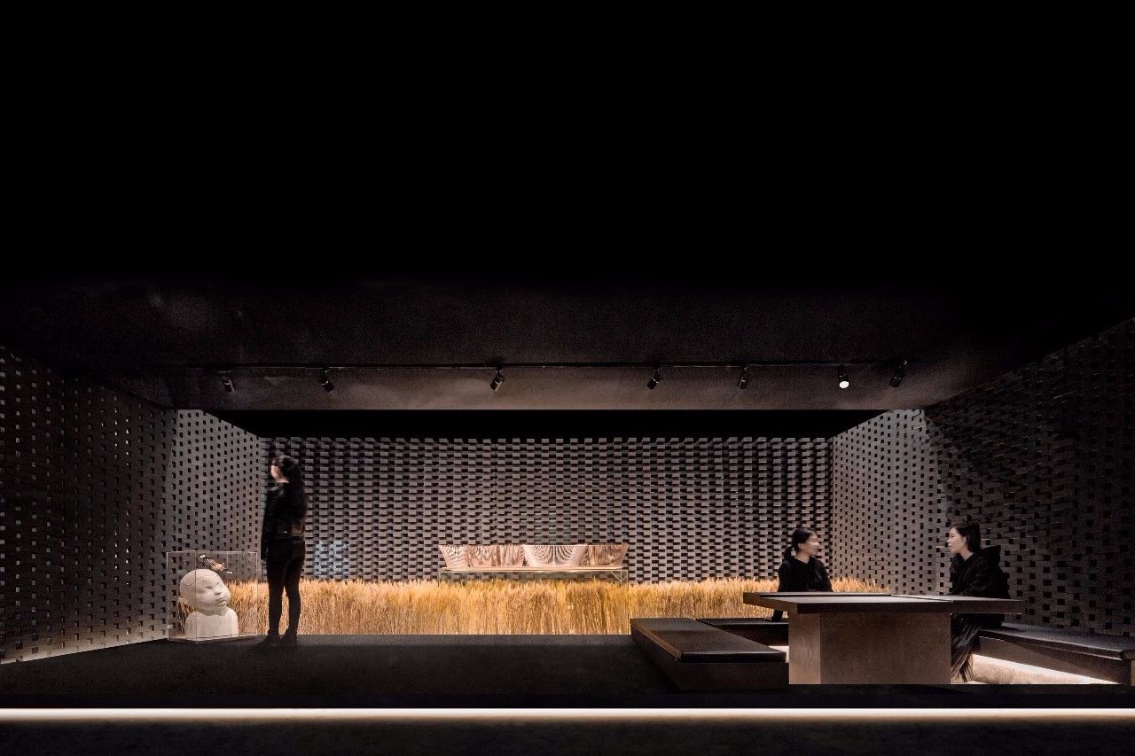积粟社“粮仓”主题展示空间：72865个黑砖与9909个光盒子-2