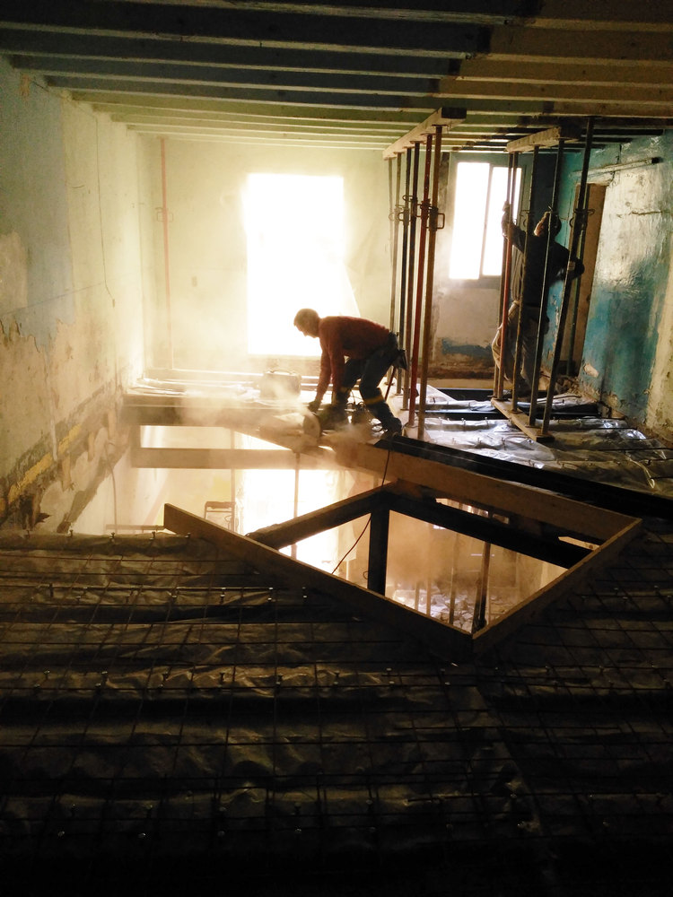 巴塞罗那双层公寓的 45 度旋转设计-60