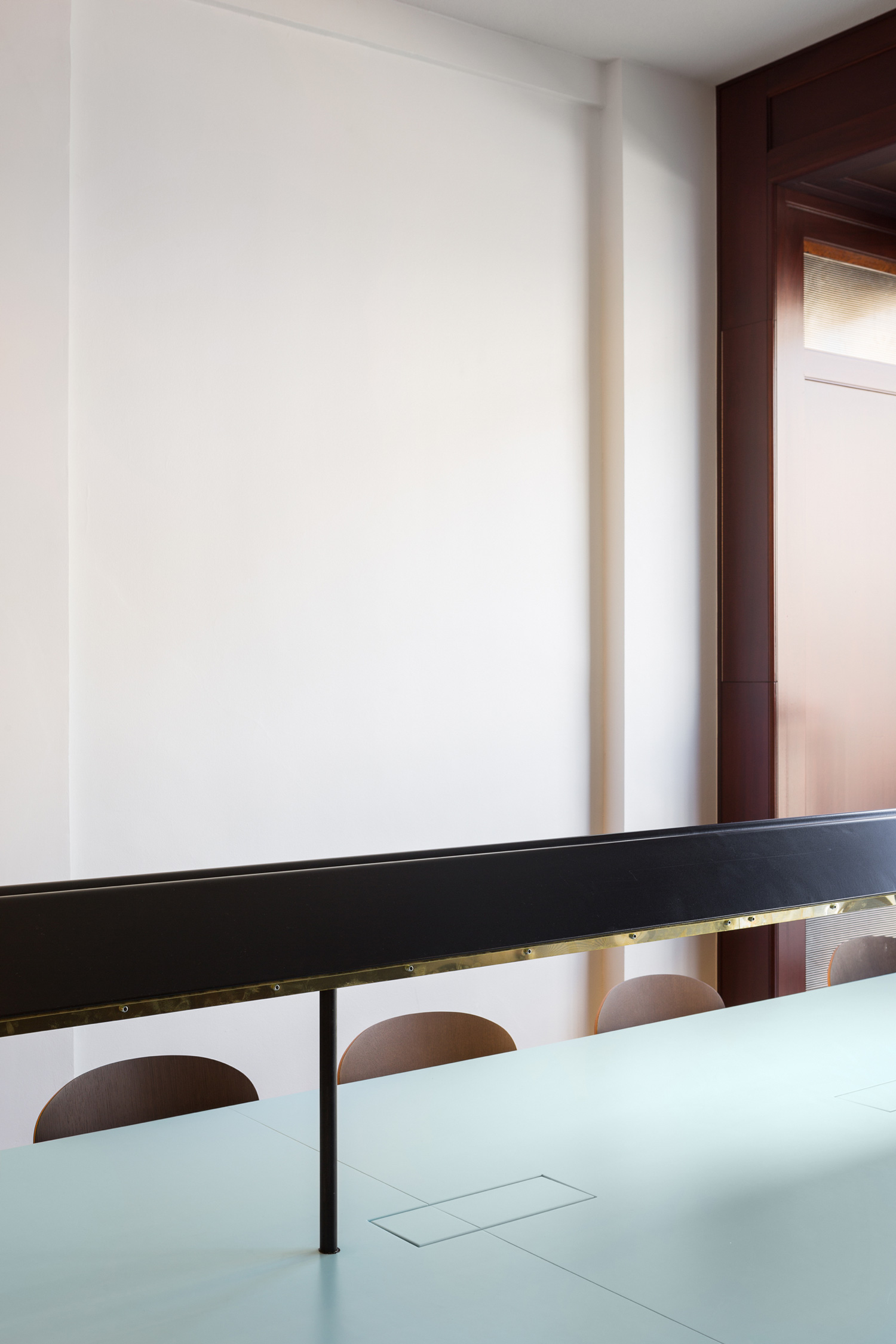 绿意盎然的历史回响——比利时“Victor”咖啡馆室内设计-27