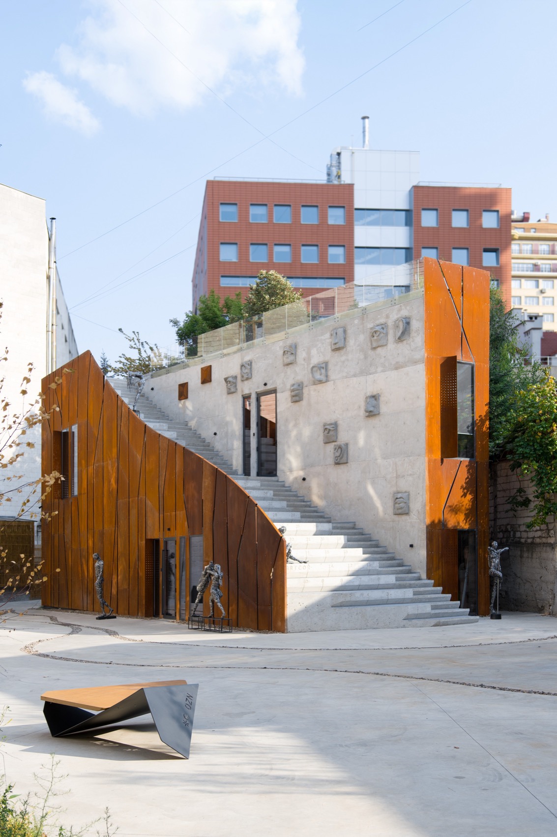 ARTCOR创意中心，摩尔多瓦 / Calujac Architecture-9