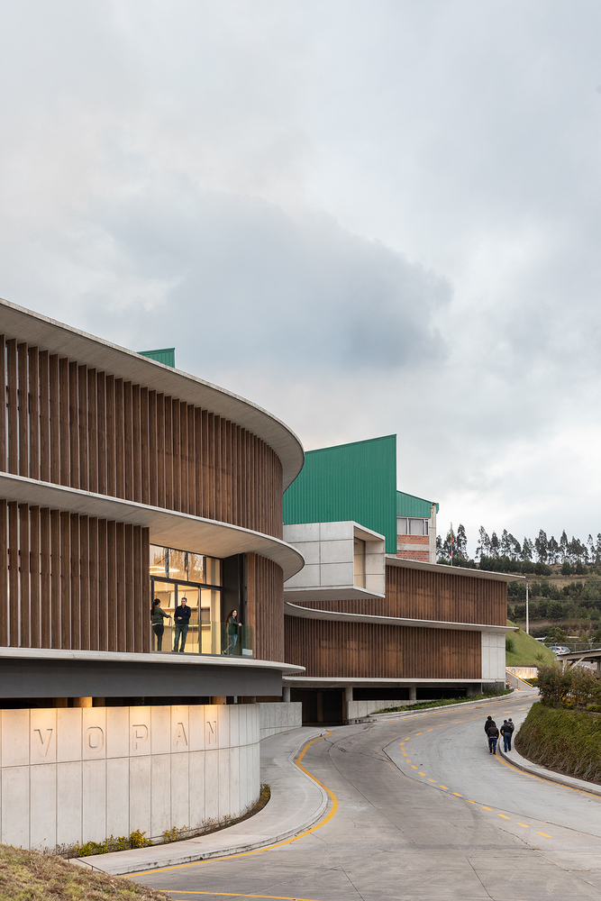 诺沃潘办公室丨厄瓜多尔丨Diez + Muller Arquitectos-33