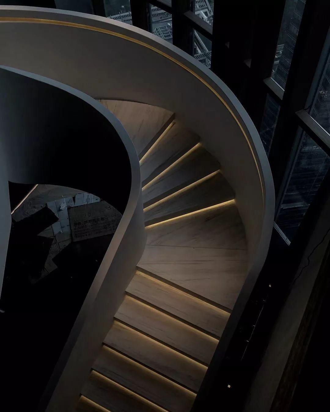 美国米其林三星大厨首家海外餐厅亮相深圳：奢侈是什么？  邵程-83