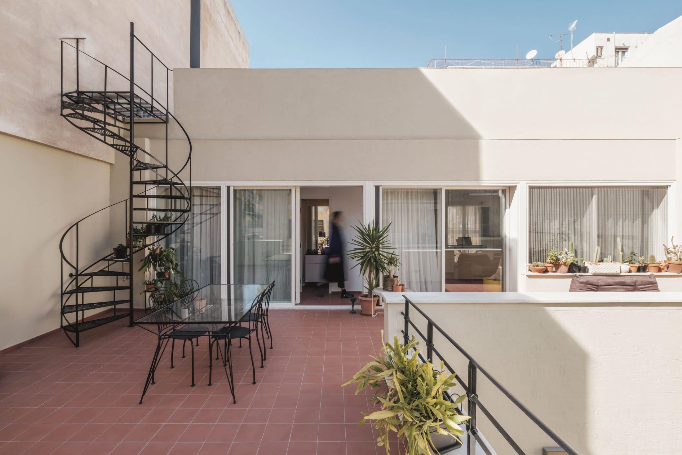 XT 97 Interwar Modern 翻新项目丨希腊雅典丨Lara Vartzioti-18