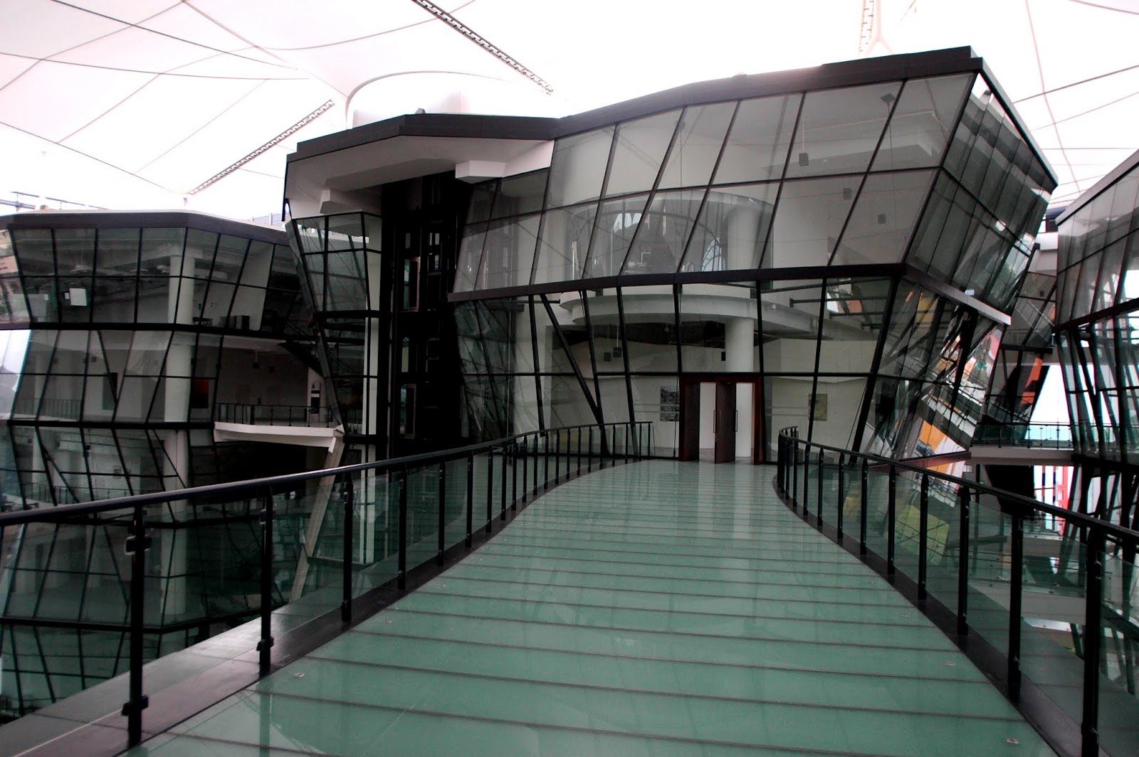 新加坡拉塞尔艺术学院的室内设计亮点-10