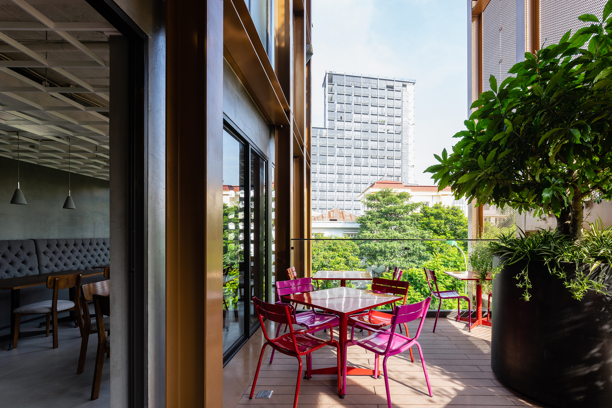 Organic Cafe / G8A Architecture & Urban Planning + VUUV Architecture and Interior Design-18