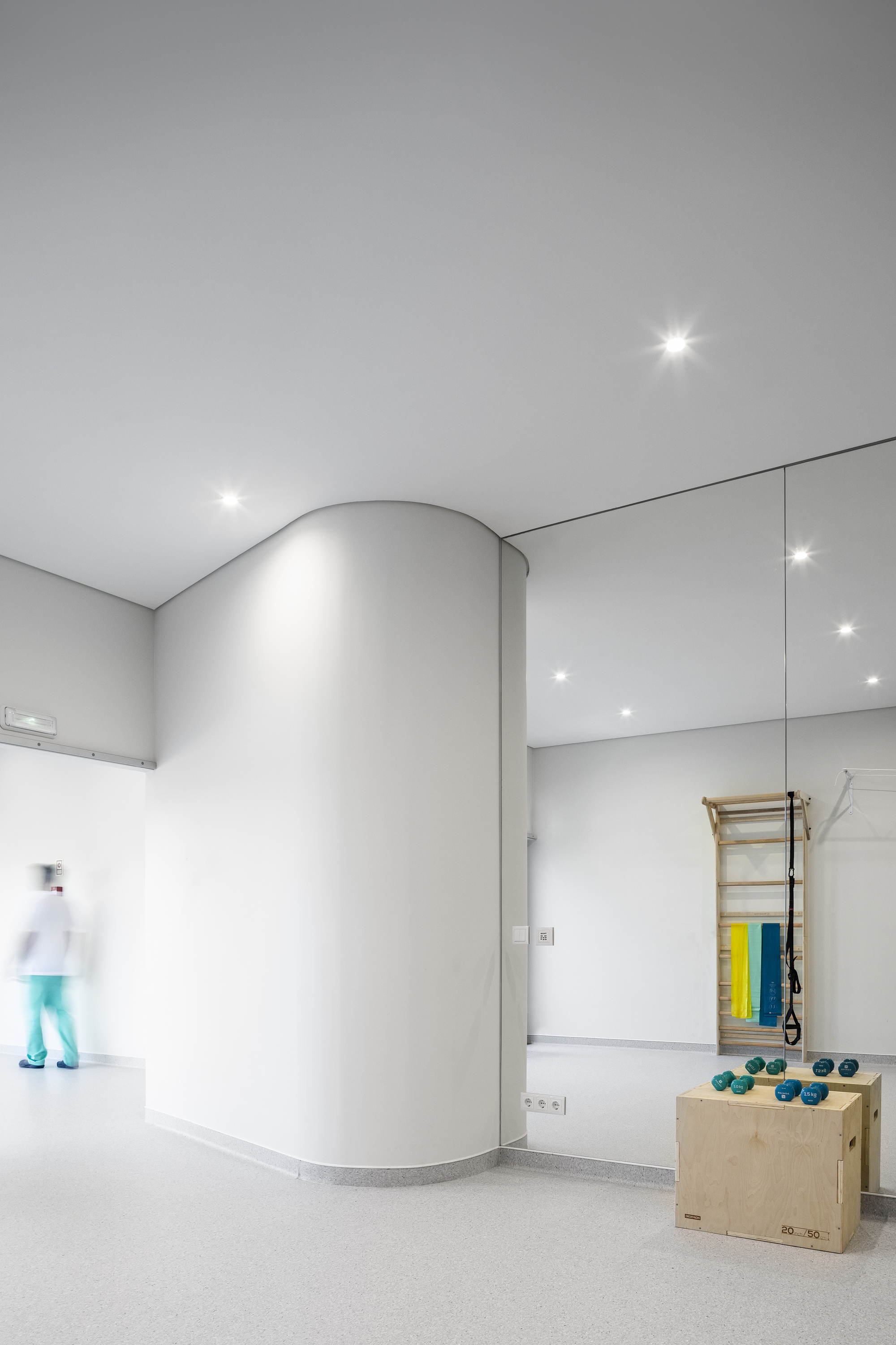 Physiotherapy Clinic / Hinterland Architecture Studio-46