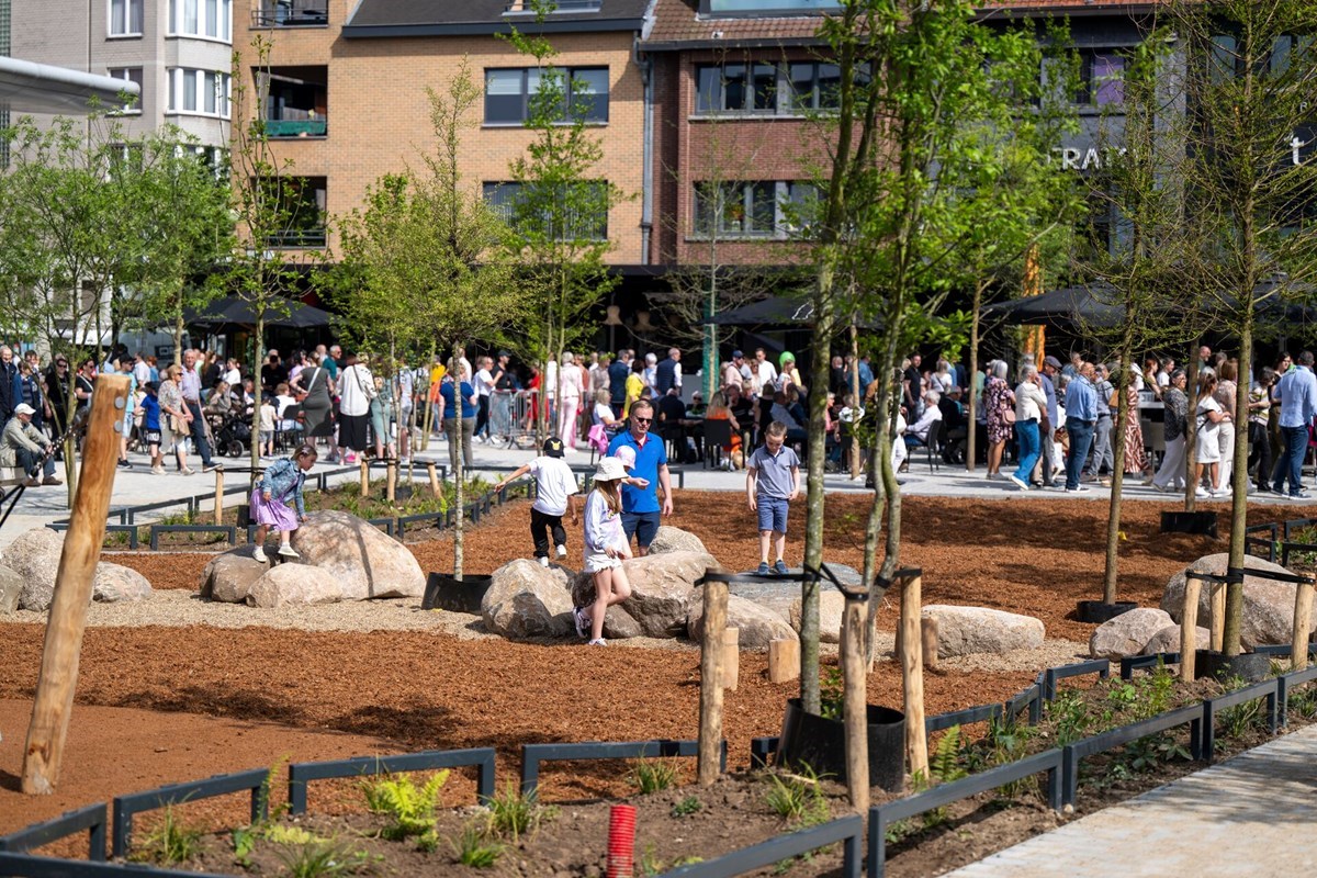 Genk市中心广场绿化改造项目（含大广场等）丨比利时丨Bureau Bas Smets-6