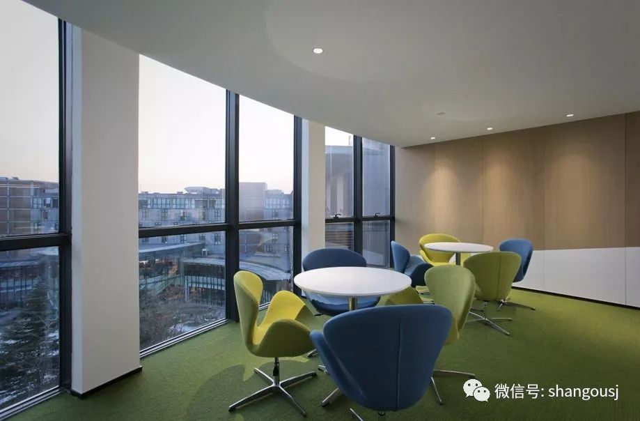 大学资产经营办公项目 | 感官体验式绿色办公空间-59