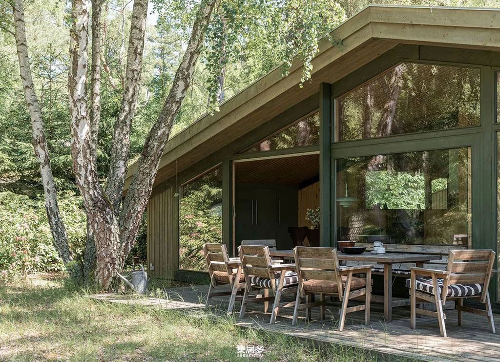 森林中与大自然融为一体的舒适小木屋-0