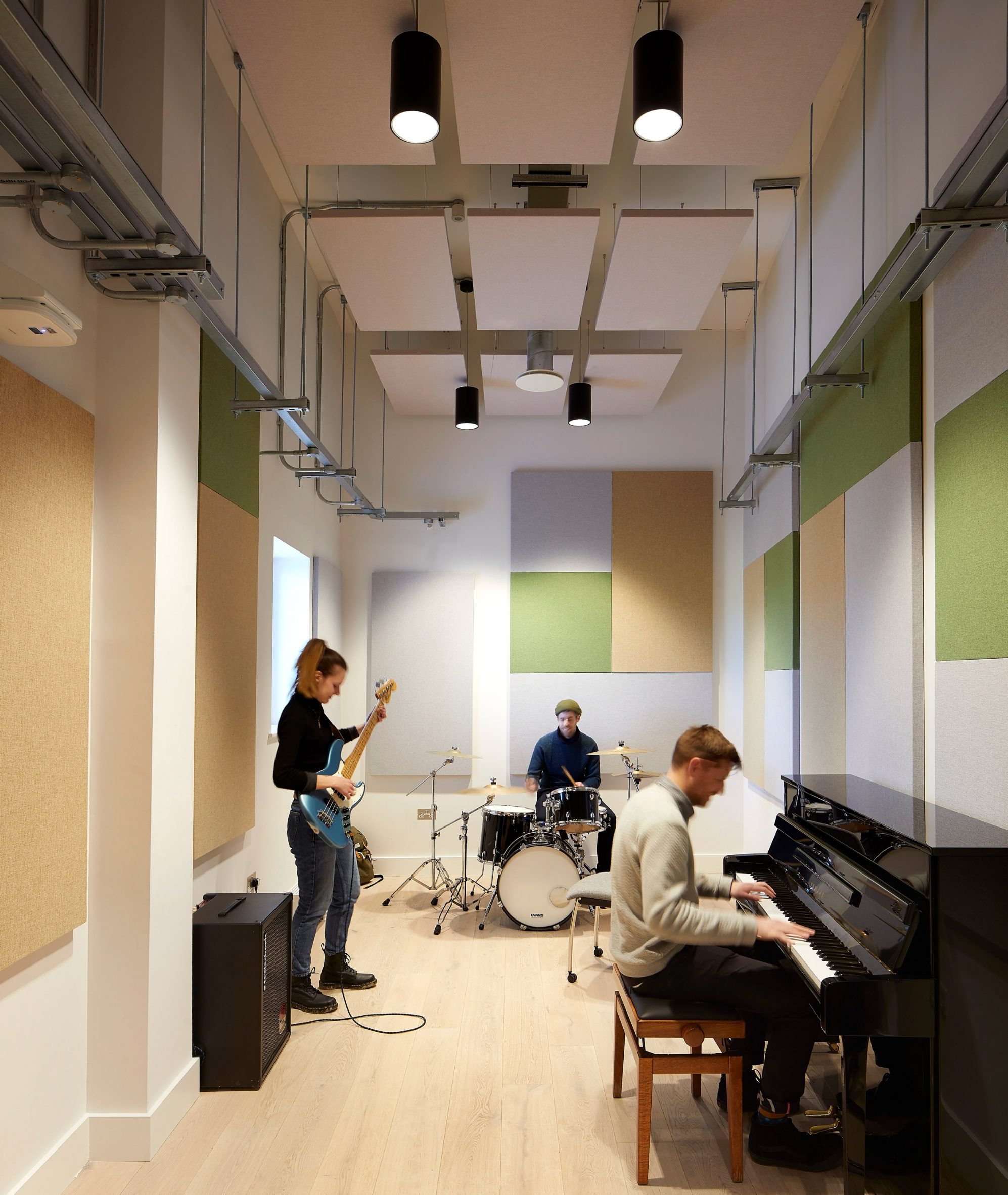 英 York St John University 教学空间,木质“超质感”外墙成焦点-46