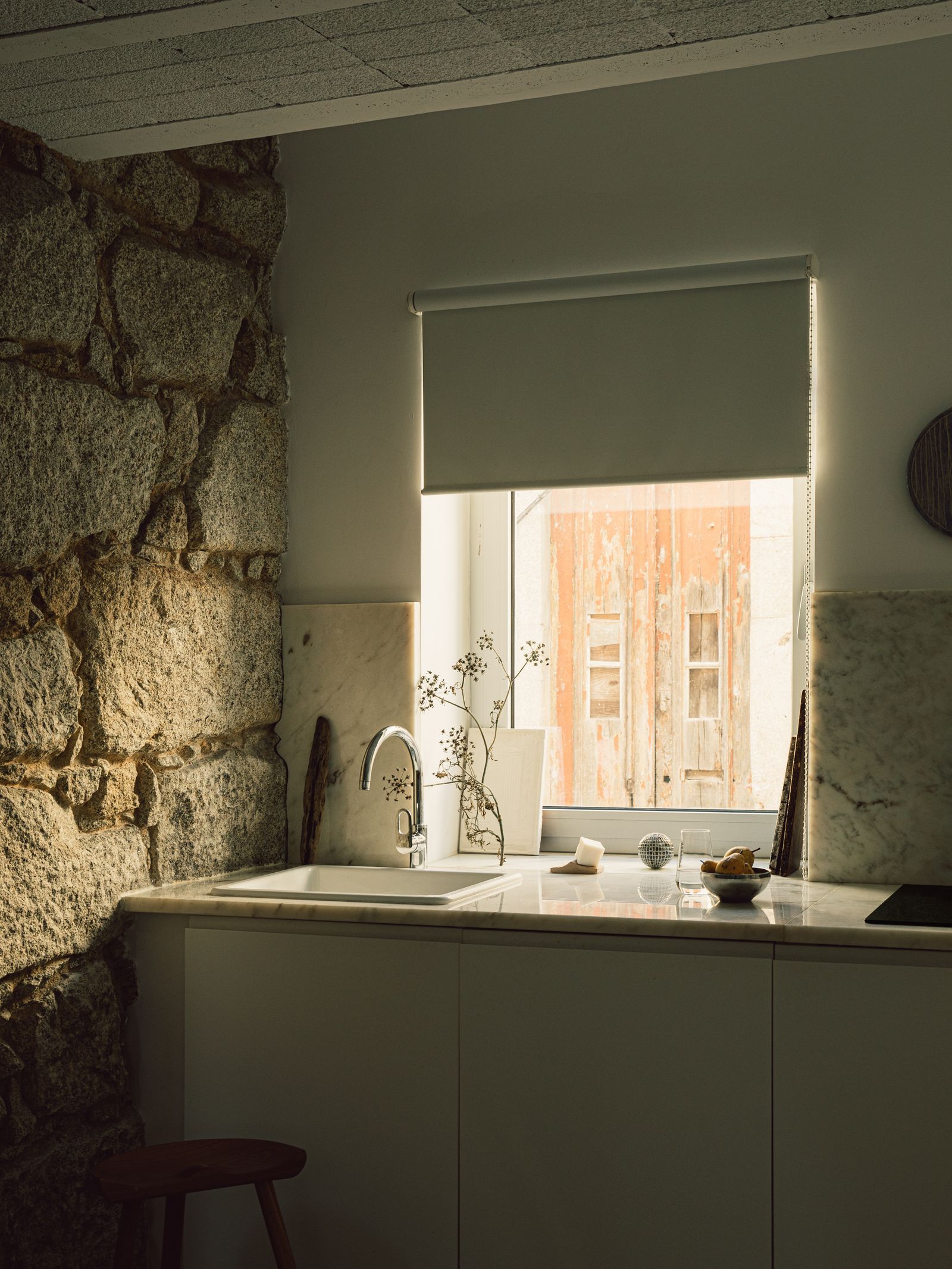 葡萄牙波尔图的小型粗野主义风格住宅改造丨建筑师François Leite-20