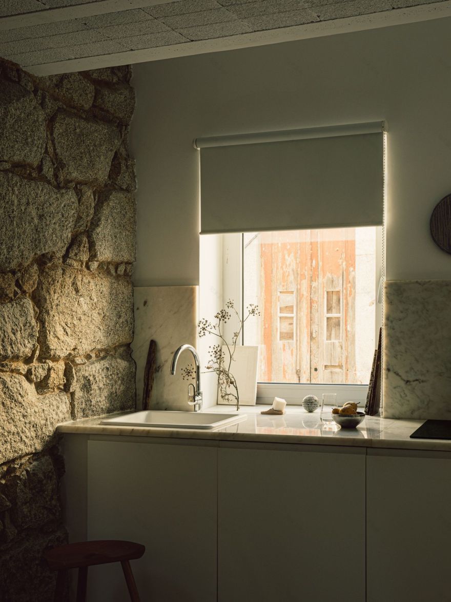 葡萄牙波尔图的小型粗野主义风格住宅改造丨建筑师François Leite-20