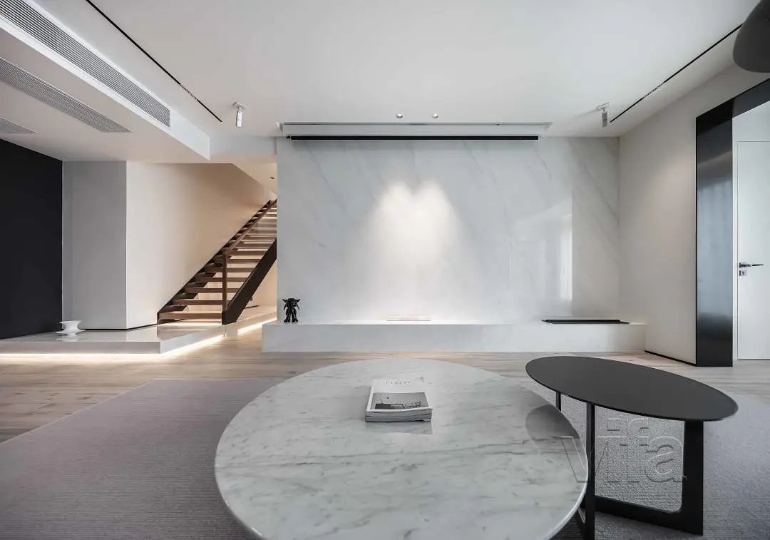 极简勾勒的静奢空间 · 196㎡复式住宅现代简约设计丨中国浙江-8