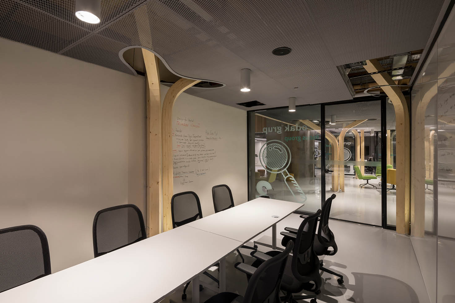 伊斯坦布尔地铁 cave 变身未来科技实验室-26