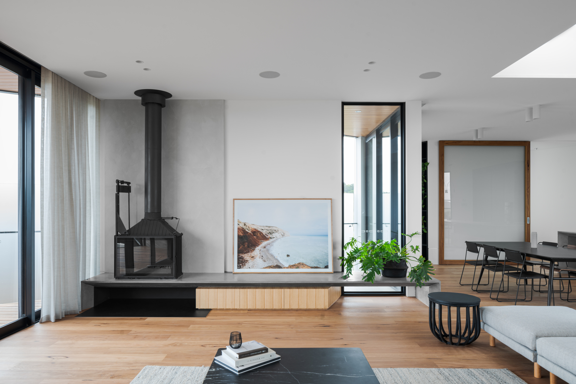 Three Angle House / Megowan Architectural-72