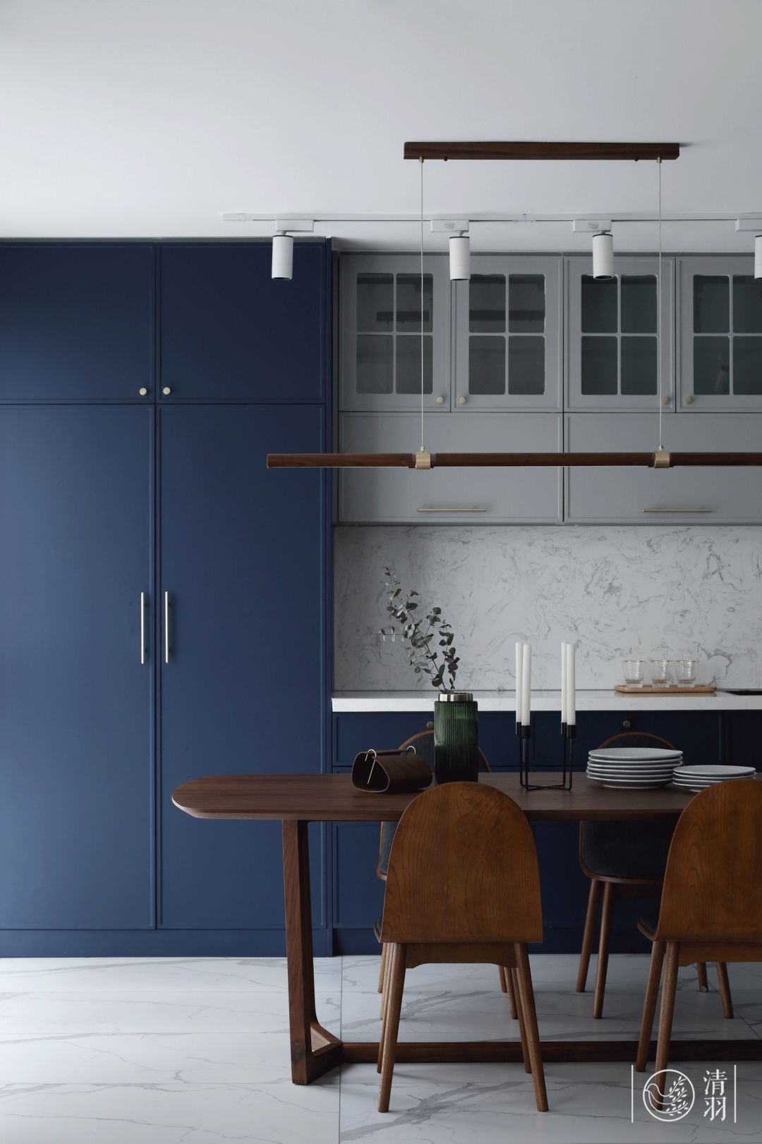 幸福诠释家的温暖——现代精致四口之家设计-51