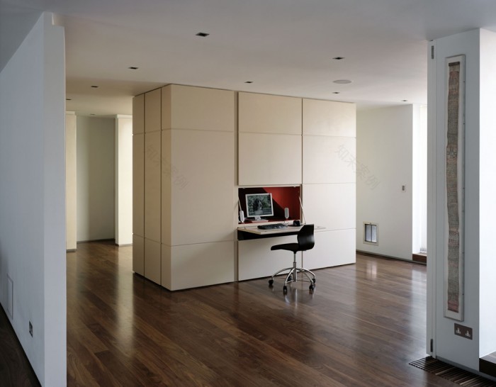 克莱肯韦尔的云(注:Clerkenwell是伦敦的一个地区,the cloud直译为云,这里不清楚具体所指的云是实际的云,还是有特定名称含义的事物,如某个建筑、场所叫云等,需结合具体语境进一步明确但按照要求只给出此翻译) 丨英国伦敦丨Boyarsky Murphy Architects-11