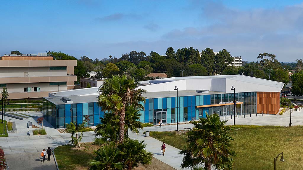 加州 Ventura 学院应用科学中心——互动式项目教学的活力空间-6