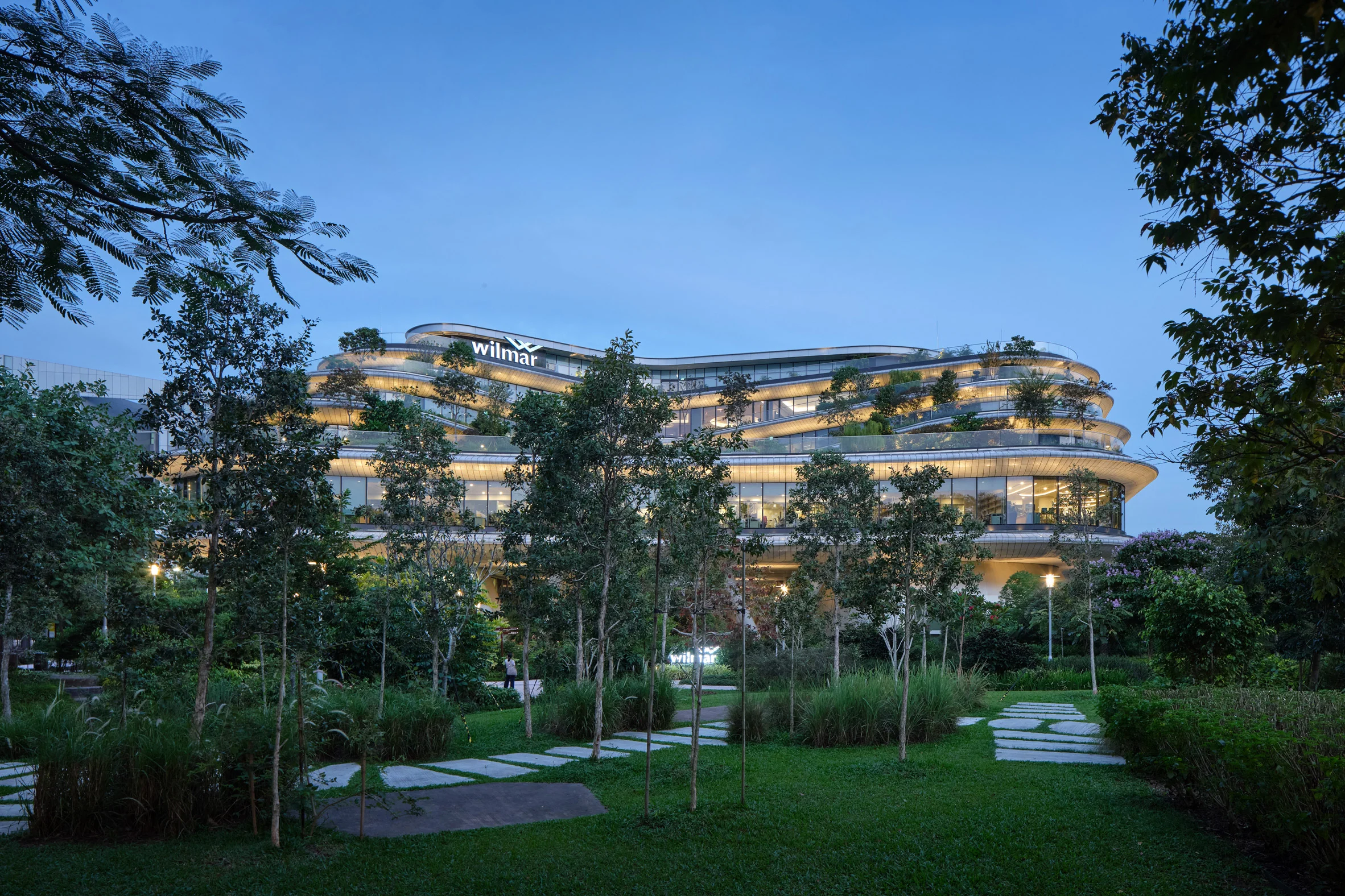 R&D HEADQUARTERS L ERIC PARRY ARCHITECTS - ARCH2O-15