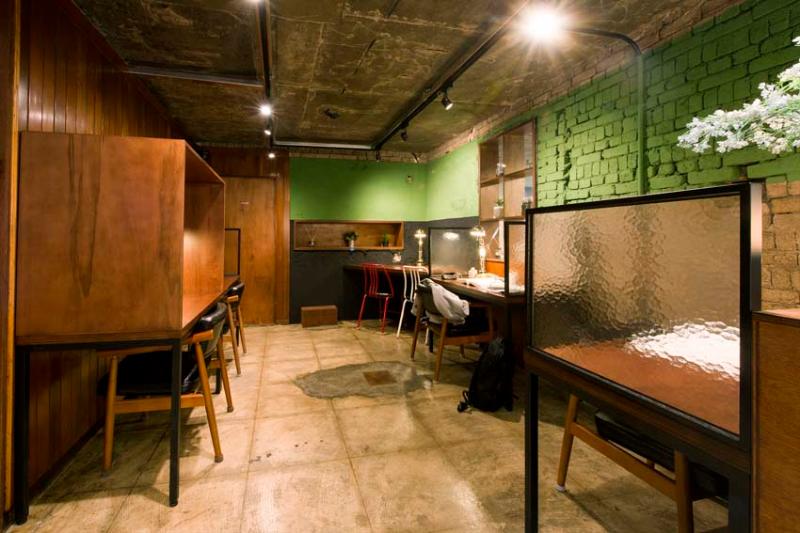 24 平米小屋变身创意图书馆-7