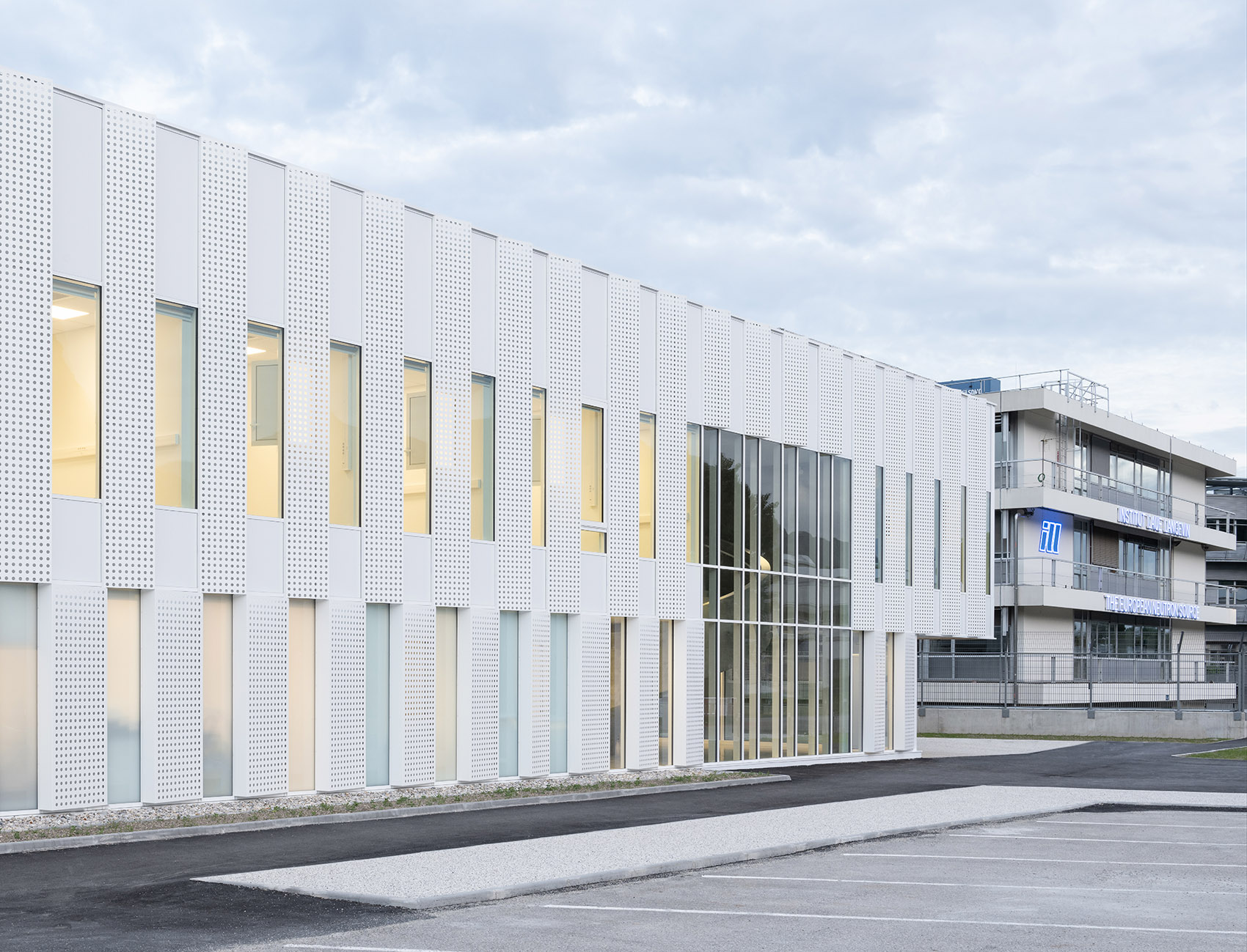 法国Institut LaueLangevin园区新游客中心丨Levitt Bernstein,TKMT Architectes-27