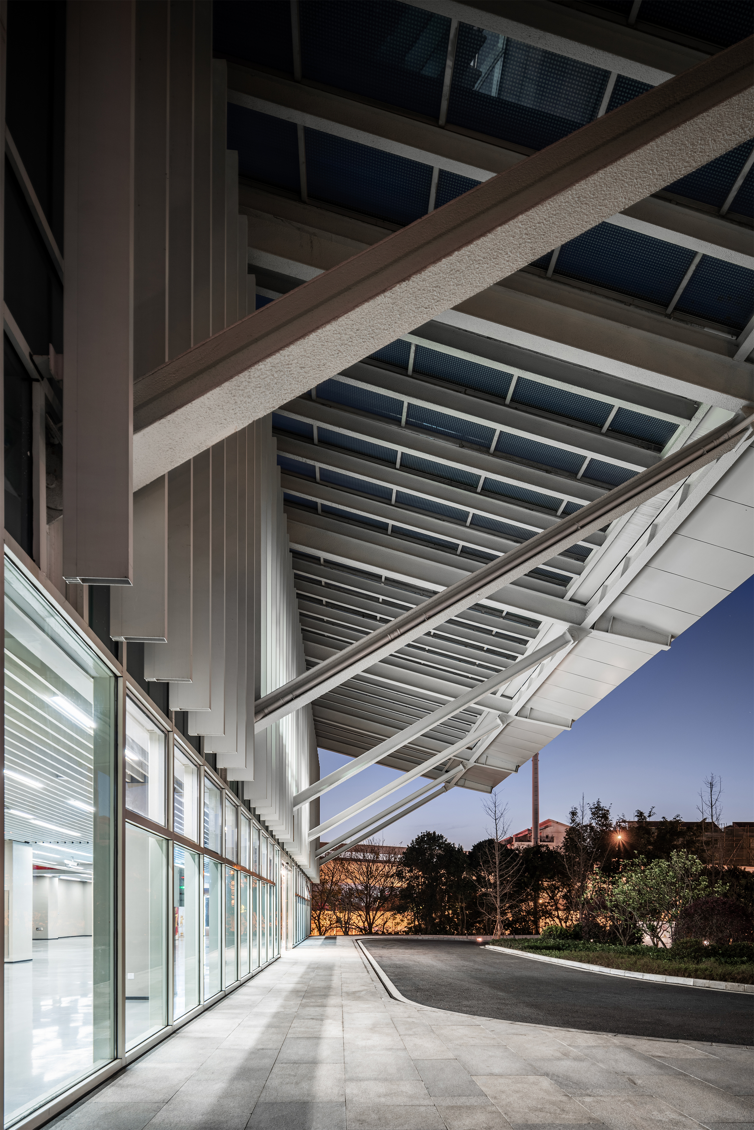 朴素的飘逸：成都锦江城市运动公园复合体育馆 / 山鼎设计-21