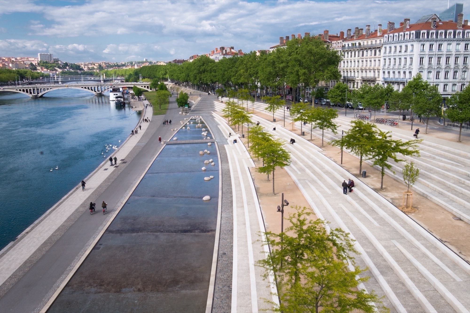 里昂罗讷河畔景观设计-0