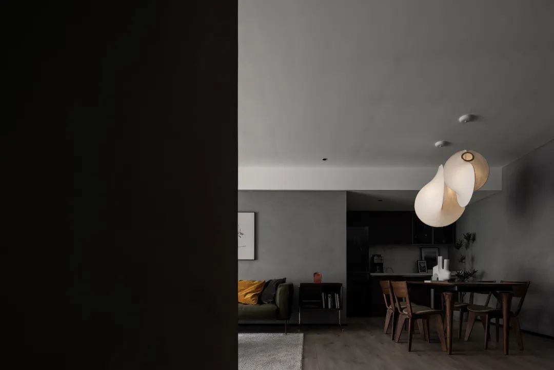 广州 CBD 现代侘寂风住宅丨中国广州丨广州从容装饰工程有限公司-19