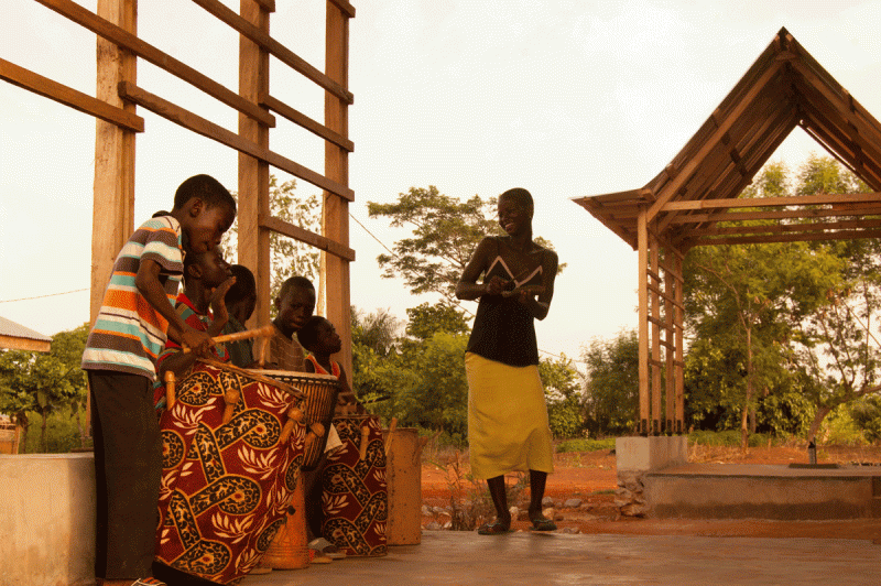 丨加纳丨M.A.M.O.T.H.-28