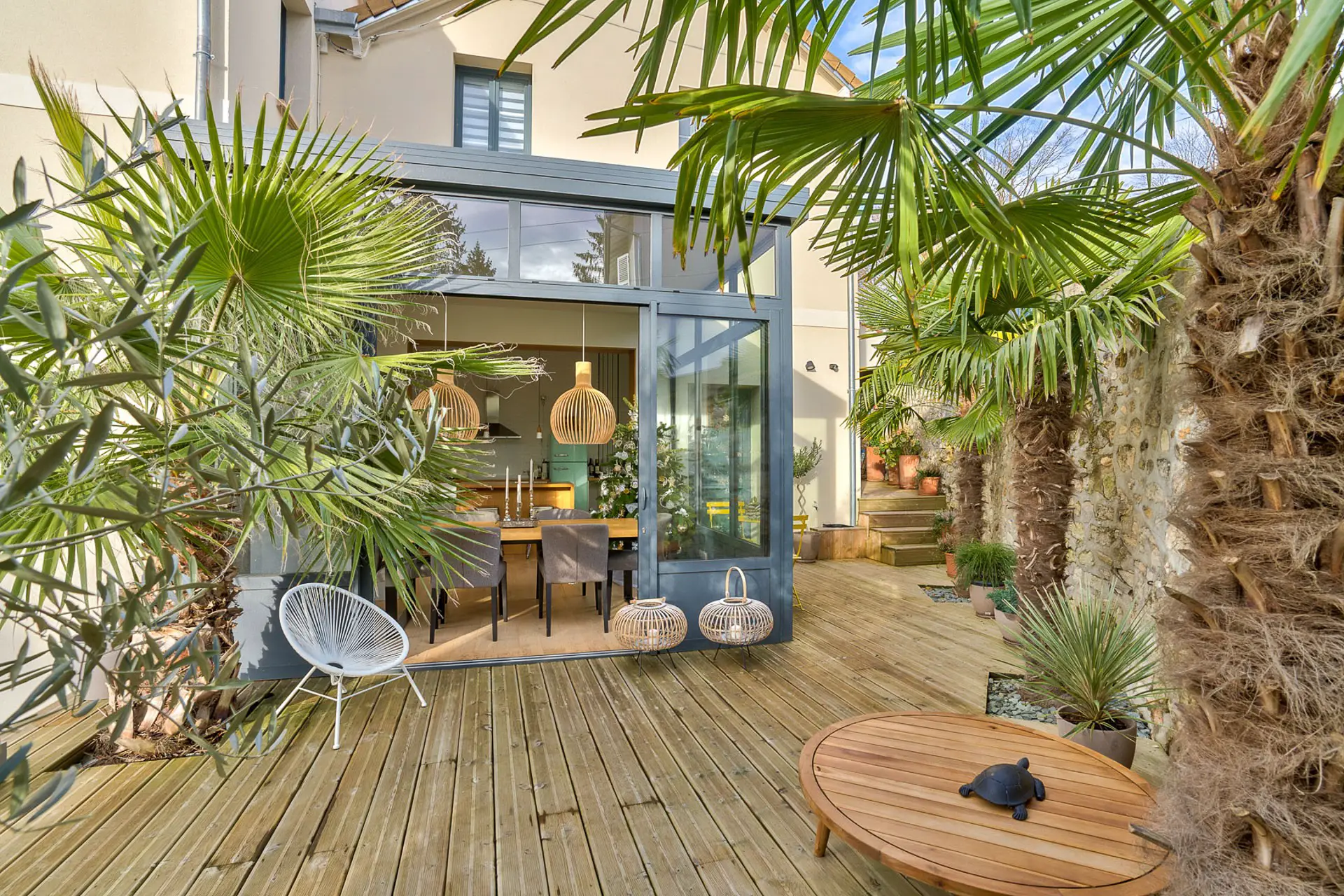 巴黎西区 | 旧看守房变现代家庭住宅，这个扩建技巧值得学！-1